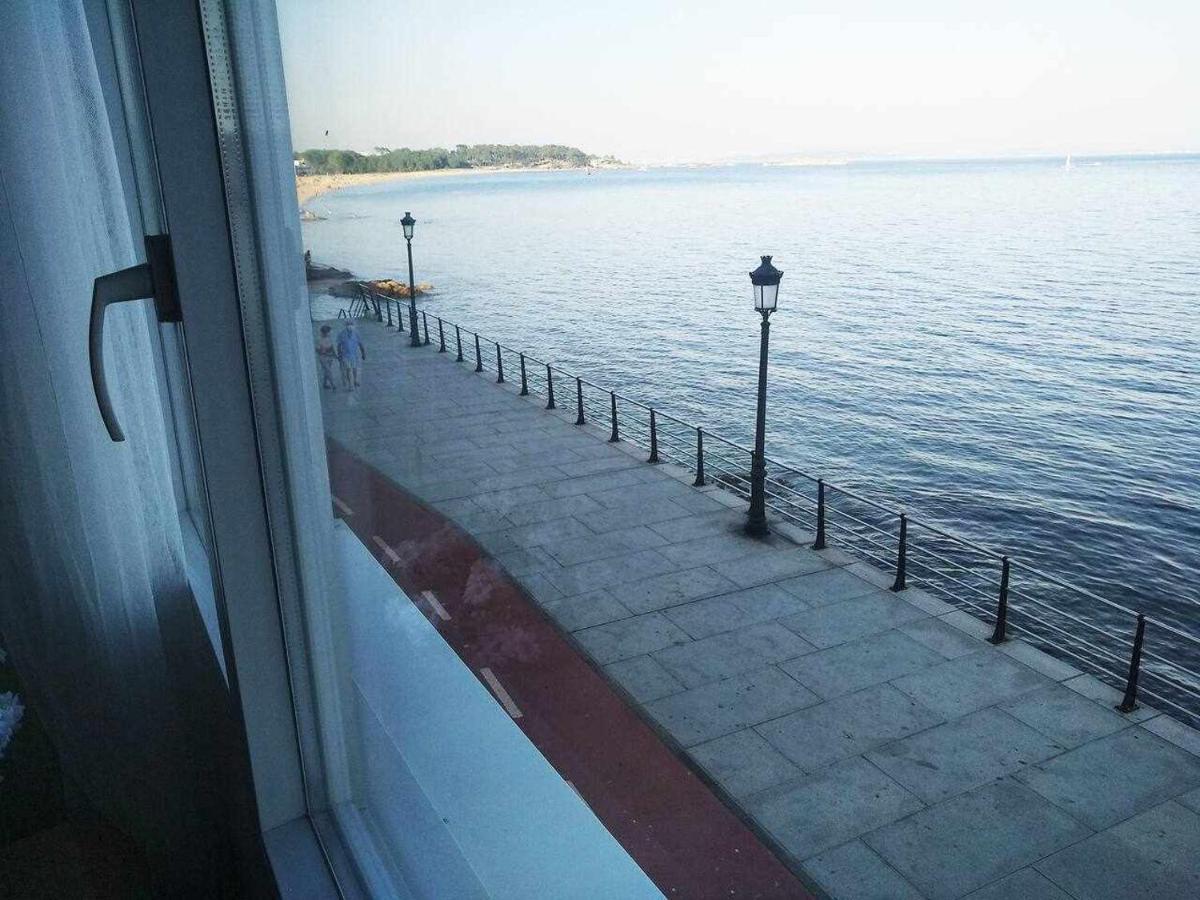 Apartamento Frente Al Mar Playa De Coroso Ribeira Exterior photo